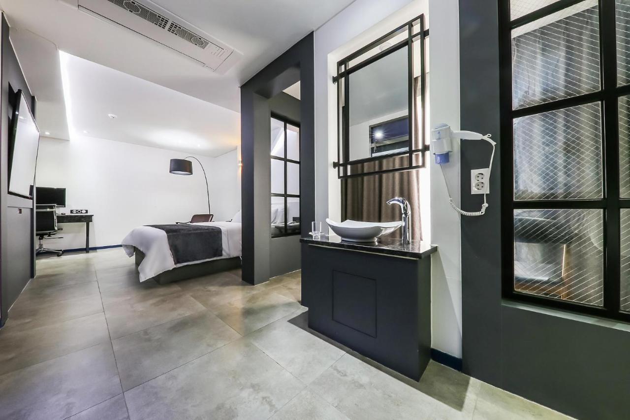 Seosan Aria Hotel Экстерьер фото